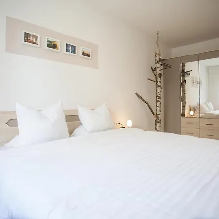 Welcome In - 59-w In Mit Balkon Und Schwimmbad Apartman Winterberg